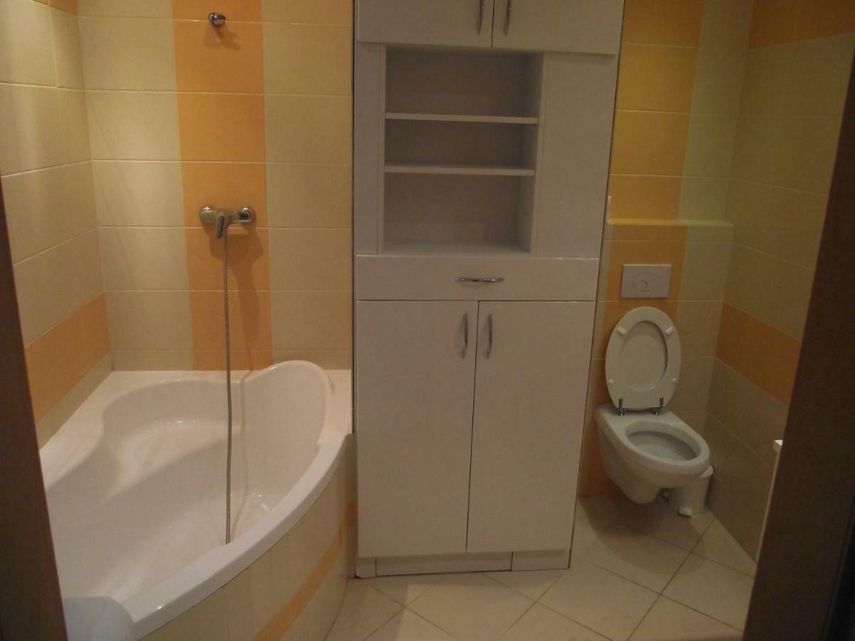 Adoria Apartment Гижицко Екстериор снимка